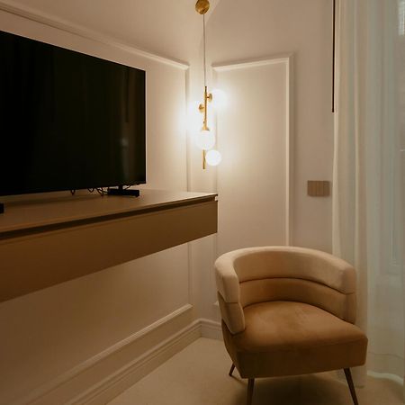 Luxury Apartment-Quartieri Spagn By Alux38 那不勒斯 外观 照片